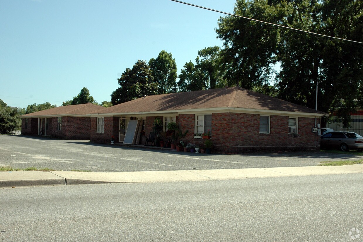 Foto del edificio - W Montague Ave