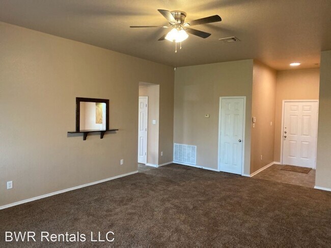 Building Photo - 4 br, 2 bath House - 500 VIOLA DRIVE