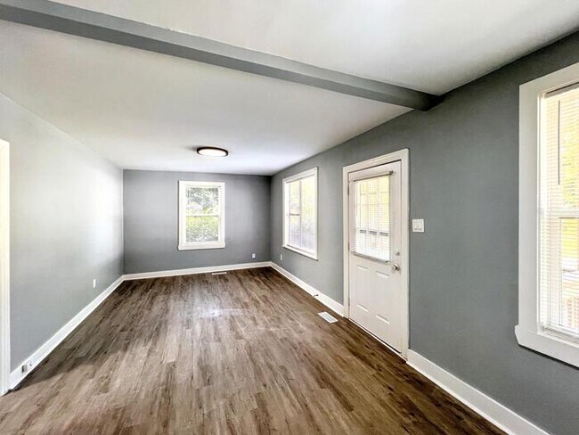 Foto del edificio - 2709 Jefferson St