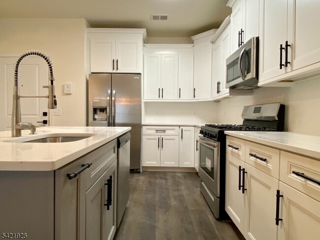 Foto del edificio - 169 Tarrington Rd