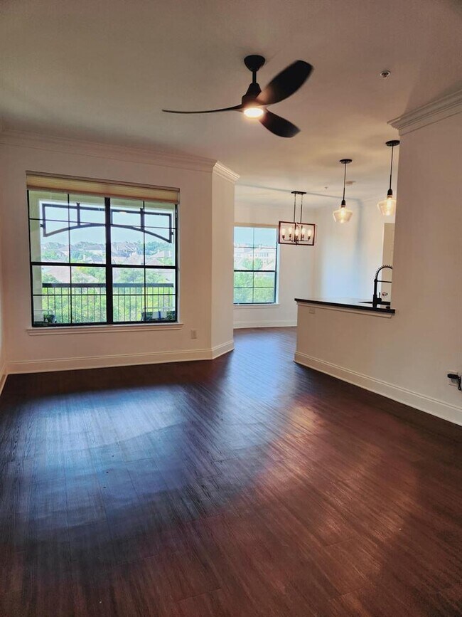 Foto del edificio - 7701 Rialto Blvd