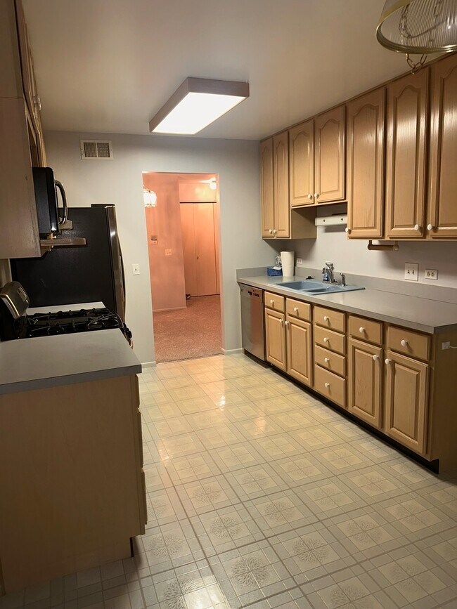 Foto del edificio - 1022 Thorndale Ct