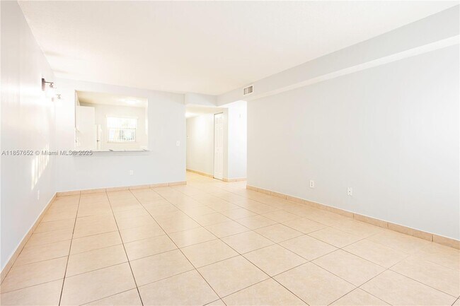 Foto del edificio - 4600 SW 67th Ave