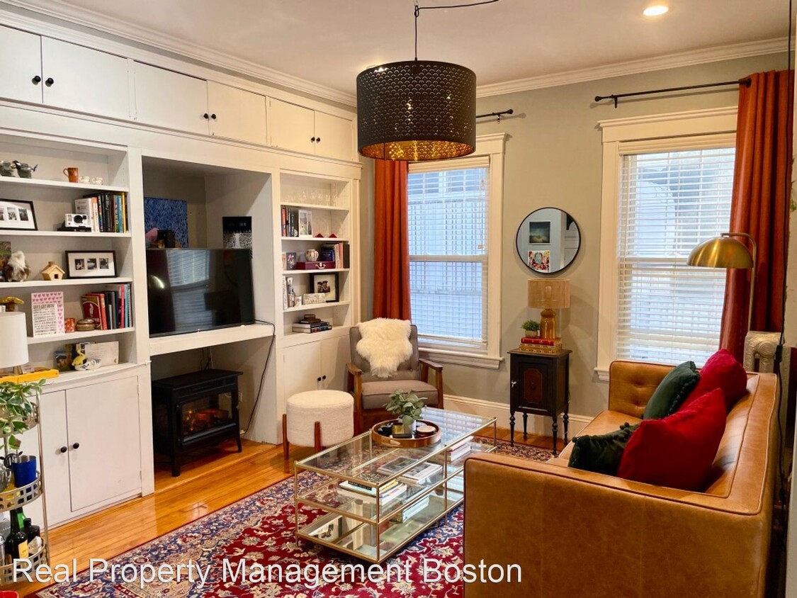 3 br, 2.5 bath House - 18 Inman St Unit 1 Photo