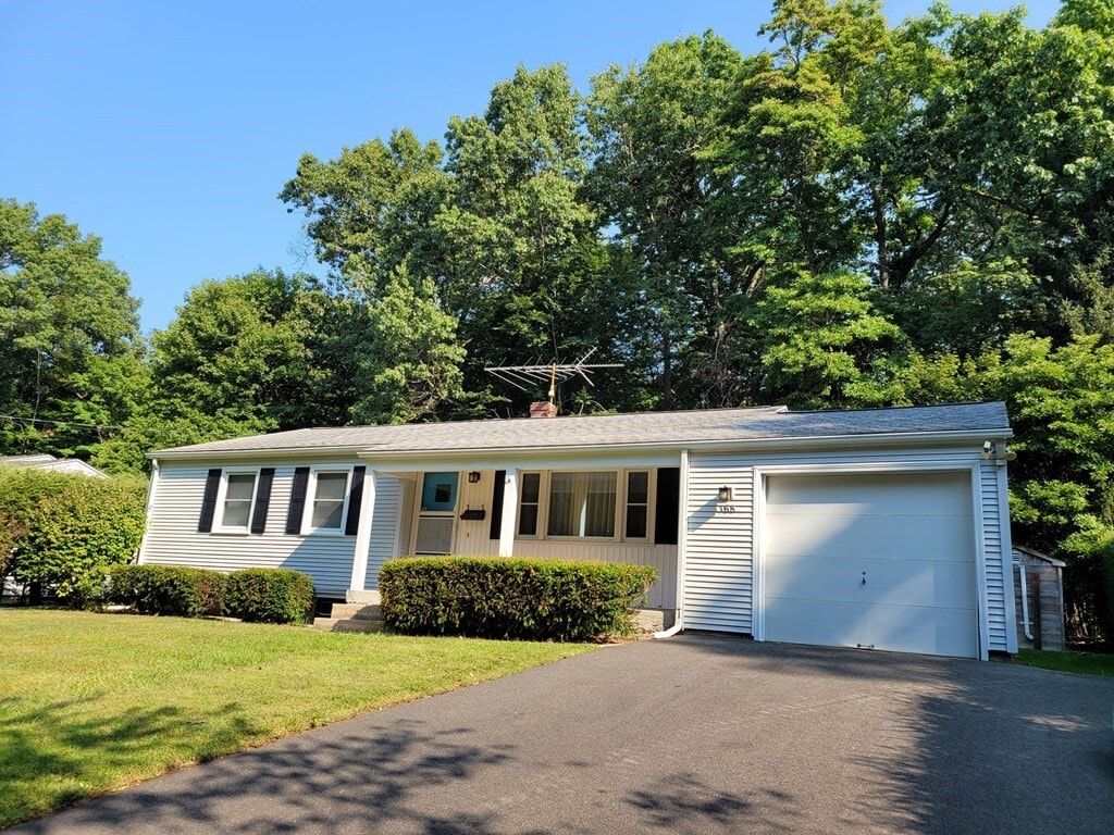 Primary Photo - 168 Nevins Ave