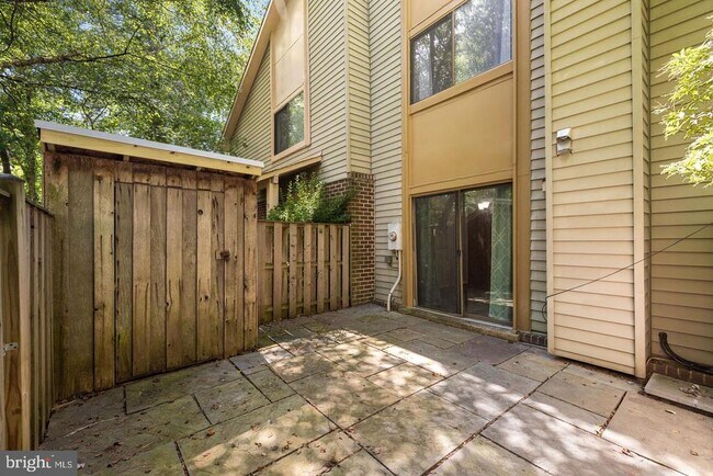 Foto del edificio - 10673 Spring Oak Ct