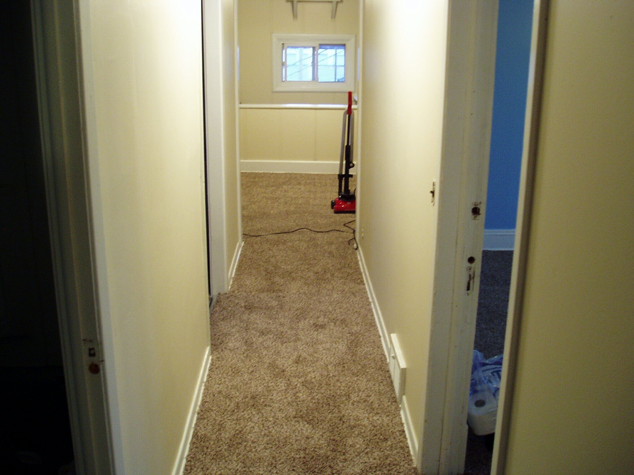 5669 Pearl Rd Parma, OH 44129 – photo 2