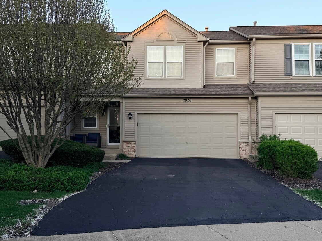 Building Photo - 2938 Peachtree Cir