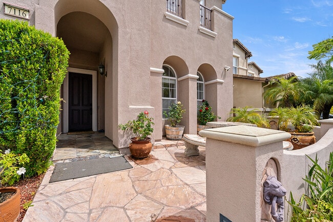 Building Photo - 7116 Torrey Mesa Ct