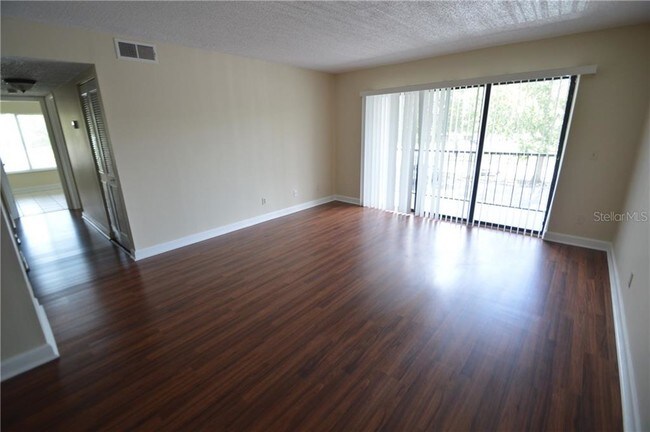 Building Photo - 1624 S Pine Ridge Cir