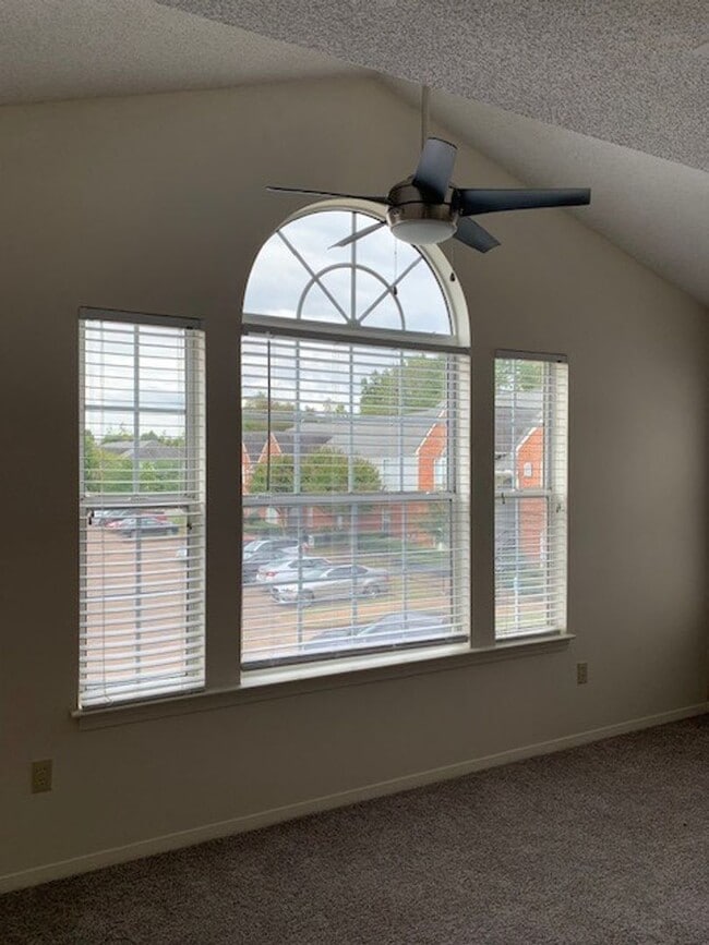 Interior Photo - Hamilton at Turman Farms Apartments