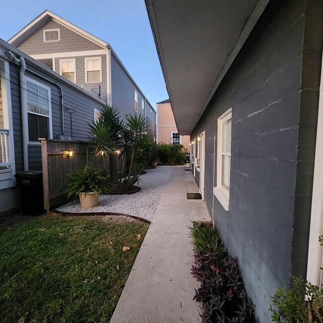 Photo - 7449 Pitt St Townhome