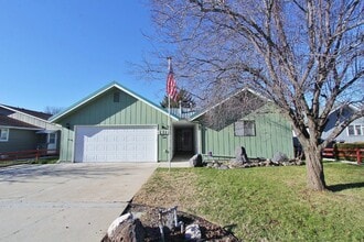 Building Photo - 2412 Robert Ave