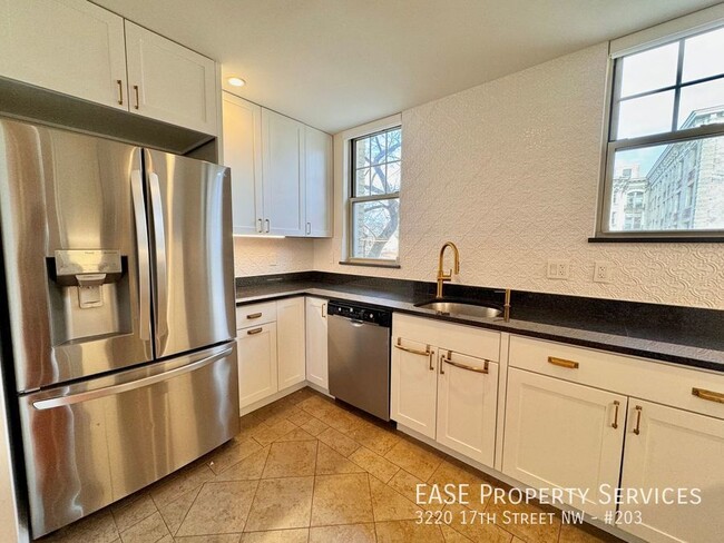 Building Photo - 3220 17th St NW