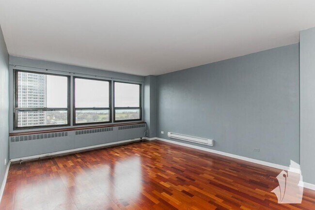 Foto del edificio - 4180 N Marine Dr