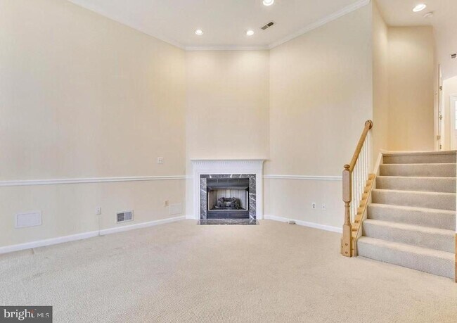 Foto del edificio - 64 Waddington Ln