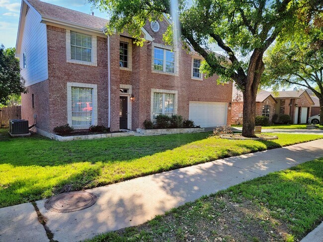 Foto del edificio - Beautiful Single Family - 4/BR 2.5/BA