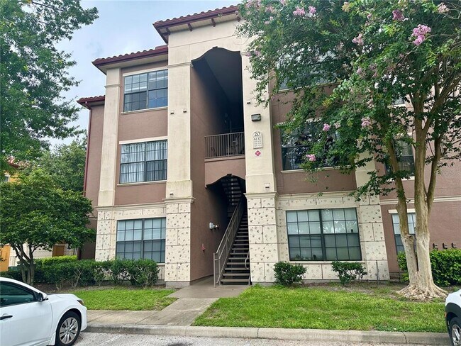 Foto del edificio - 6137 Metrowest Blvd