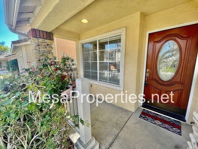 Foto del edificio - 387 Freedom Ave