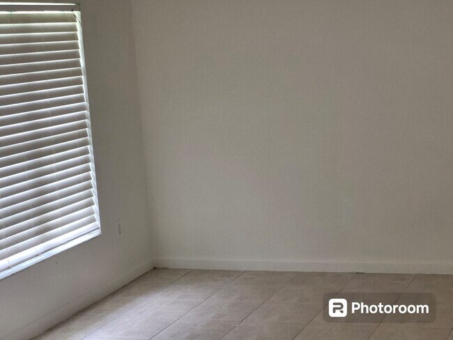 Foto del edificio - 3 Bedroom Single Family Home in Loxahatchee