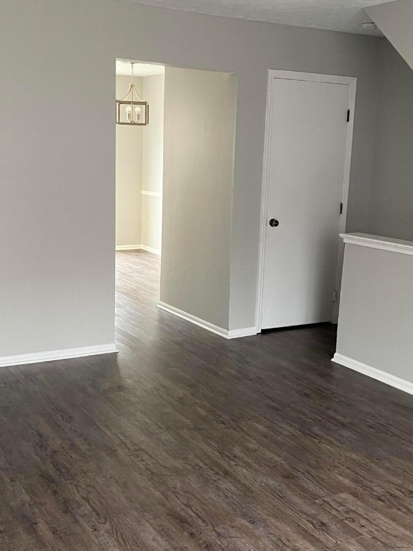 Foto del edificio - 7755 Hansgrove Ct