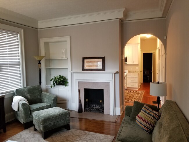 Large Living Room - 1195 Monroe Dr NE
