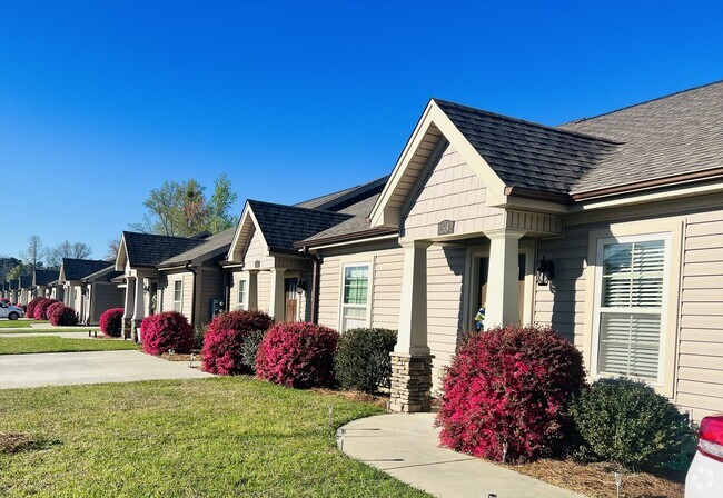 Building Photo - Chandler Pointe