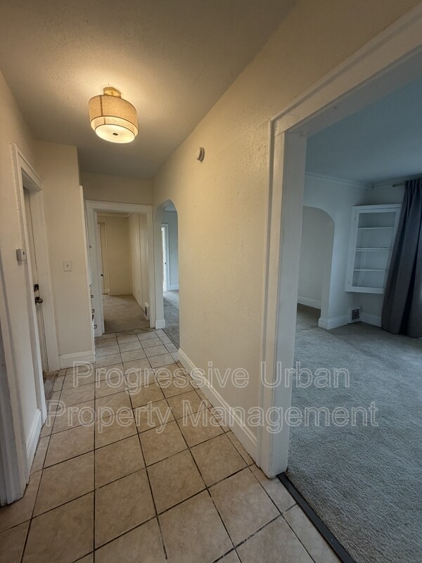 Foto del edificio - 4345 W 48th St