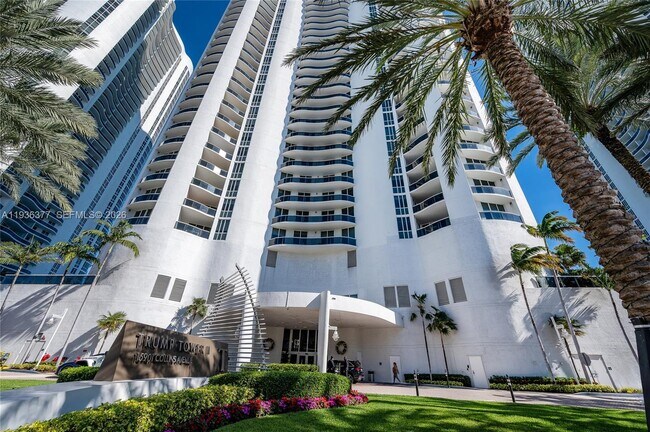 Foto del edificio - 15901 Collins Ave