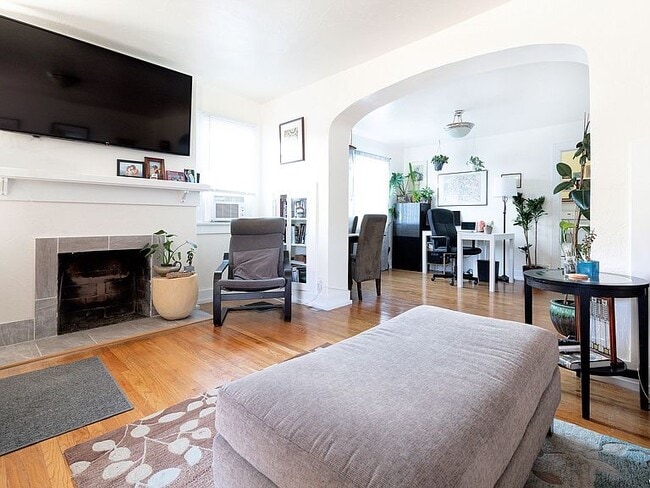 Living Room/ Dinning Room - 743 E 900 S