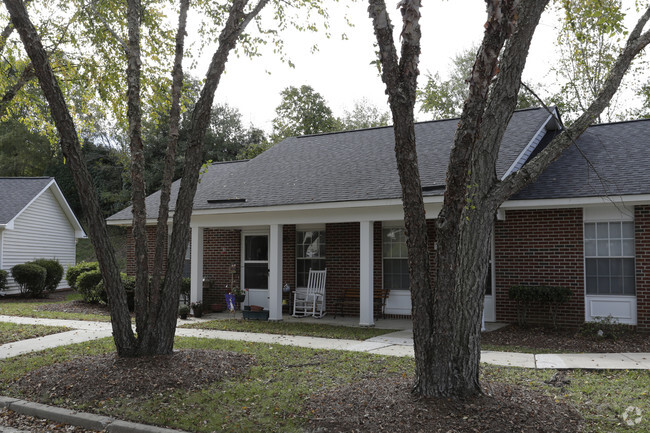 Building Photo - Westwinds Village Apartment I & II