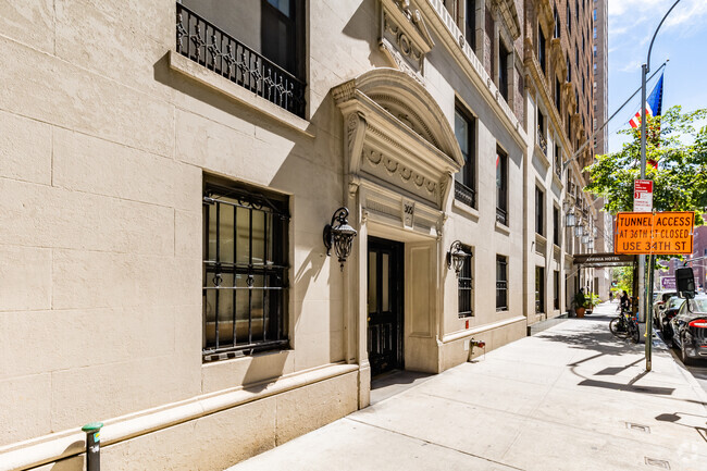 Building Photo - 305 Lexington Ave