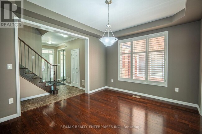 Photo du bâtiment - 849 Whaley Way