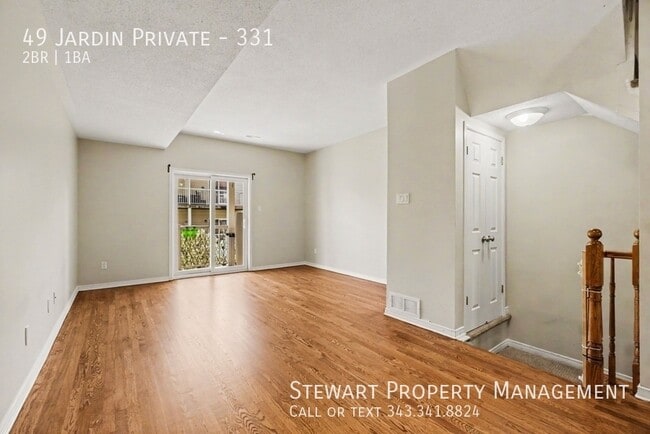 Building Photo - 49 Jardin Private