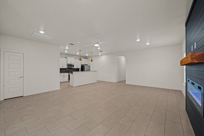 Foto del edificio - Brand new townhomes in Frenship East!
