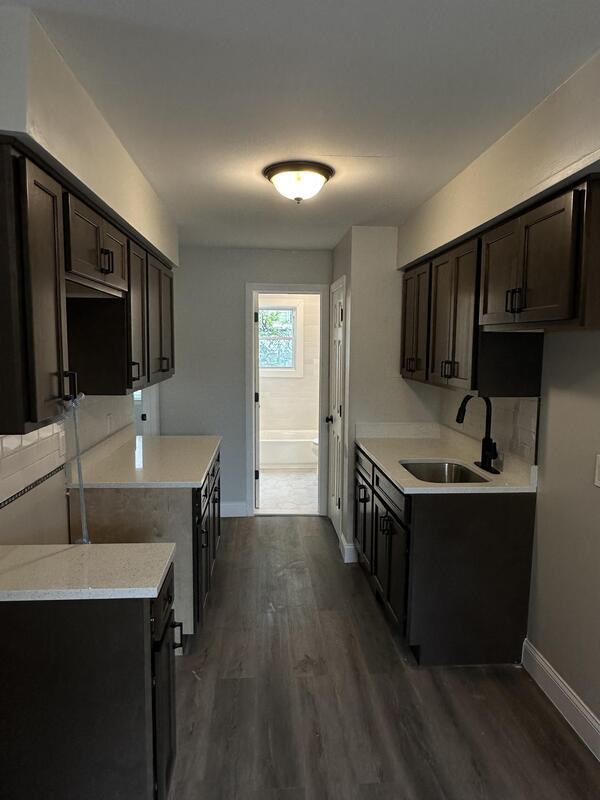 Building Photo - 417 Boulevard