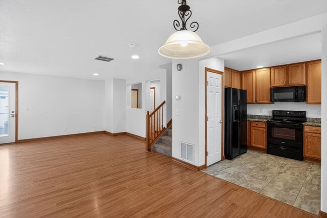 Building Photo - 1226 S Quintero Ct