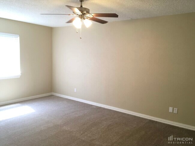 Building Photo - 1426 Meandering Way Garland TX