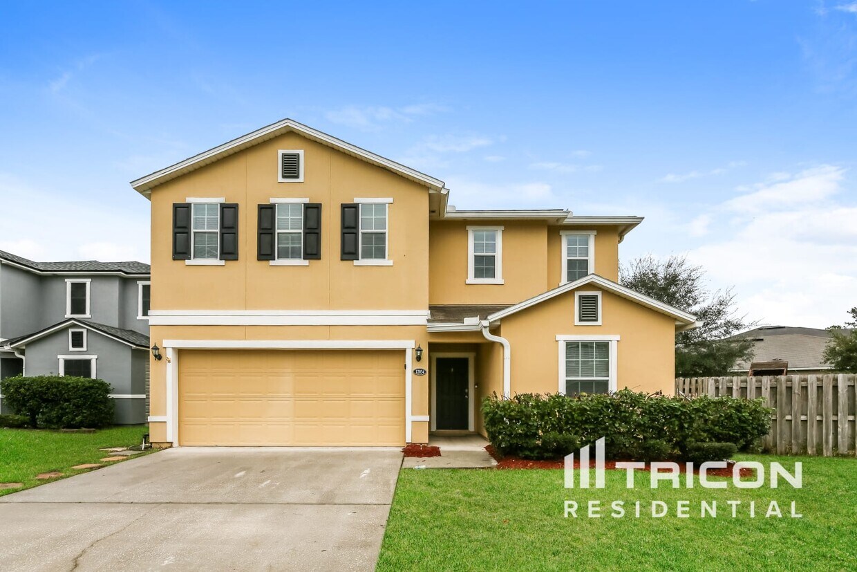 Foto principal - 12034 Alexandra Dr