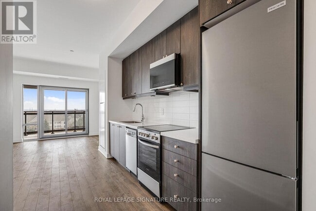 Building Photo - 51 Clarington Blvd