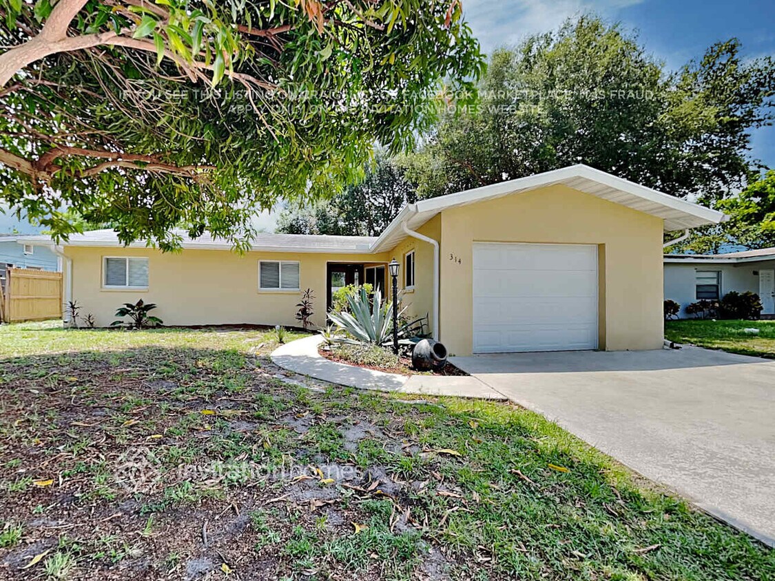 Primary Photo - 314 Lighthouse Dr