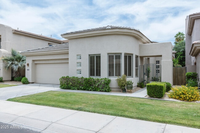 Building Photo - 7369 E Del Acero Dr