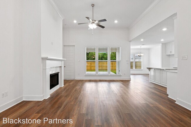 Foto del edificio - 4 br, 3 bath House - 9599 South Creek Dr.