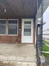 Building Photo - 118 W Foulkes St