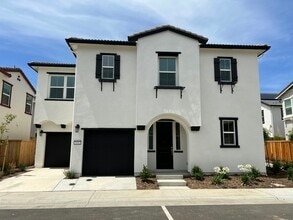 Building Photo - 3512 Jeffrey Pne Ln