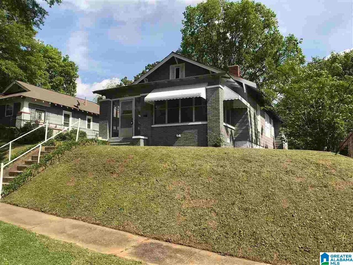 2617 19th Ave N, Birmingham, AL 35234 House for Rent in Birmingham