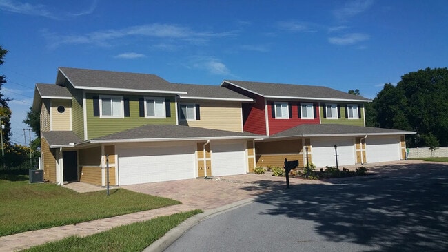 Building Photo - 1225 Evergreen Ct