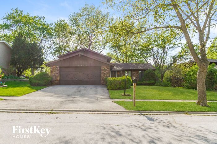 Primary Photo - 22962 Bruce Dr