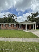 Building Photo - 7424 Deepwood Dr N