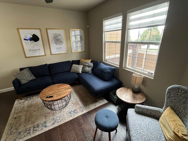 Foto del edificio - 5430 Jordy Russ Grove